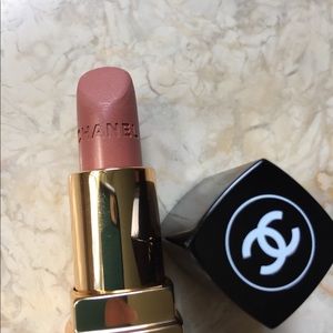 Chanel Rouge Coco Sentiment